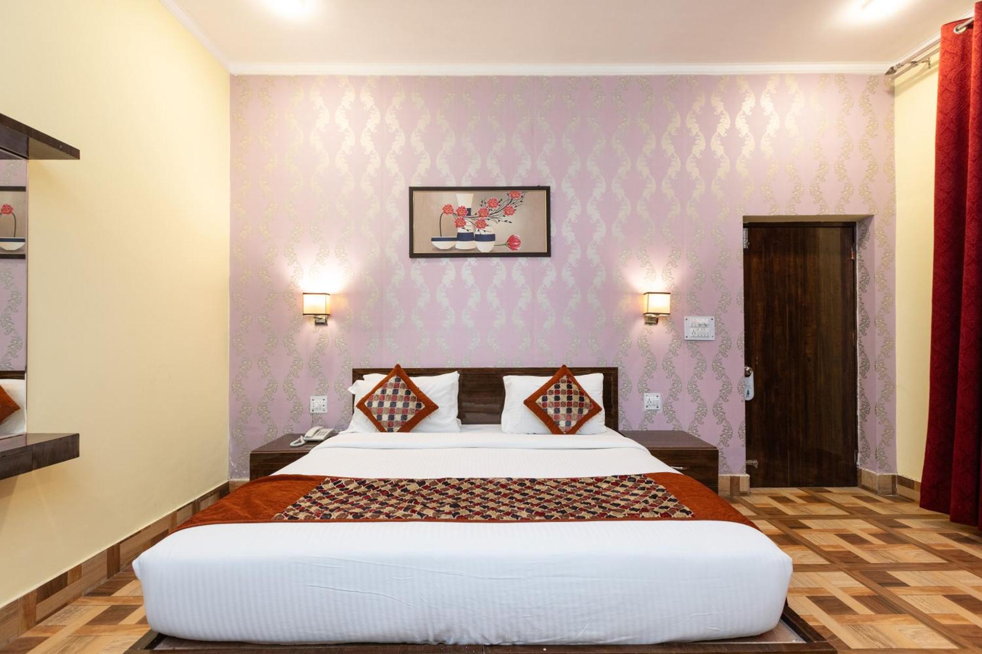 Hotel Indira Nikunj Rishikesh Exterior photo